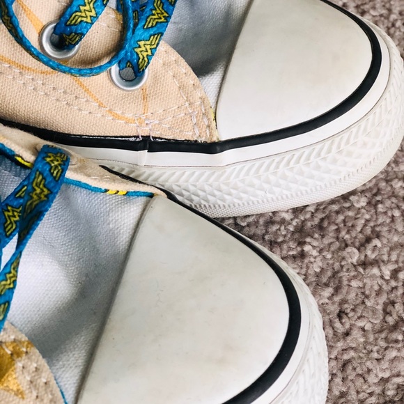 Wonder Woman Converse High Top Sneakers - Picture 5 of 13